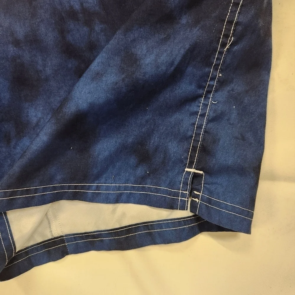 3/$25 Old Navy men's size Medium swimsuit bathing suit